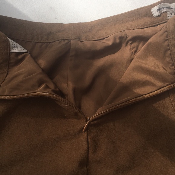 Flattering skirt from Abercrombie and Fitch - Picture 4 of 6
